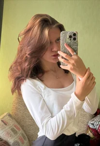 EmiliBreeze Public Poză 5