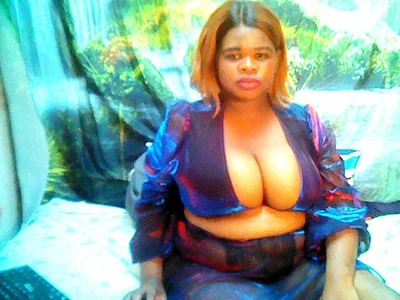 ebonybigboobs