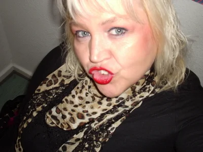 Blasflittchen selfies im Büro Immagine  2