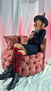 goth_minerva Do you like magic? Do you want to see what is in my panties? Pic