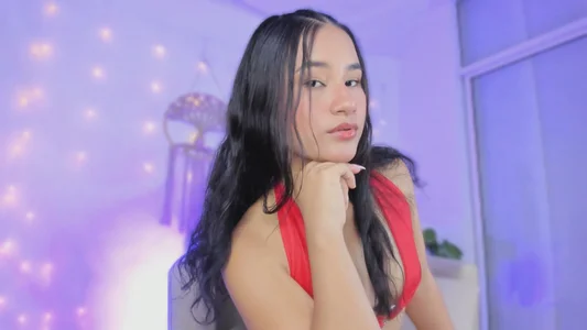 emily_yeon 💕 টি ছবি