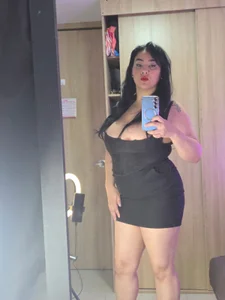 rosevenuss 👩‍❤️‍👩🎈Let’s share the love and joy of always being together… I’m feeling really horny👩‍❤️‍👩🎈 Pic 3