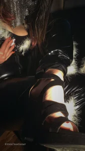 KittenClawGamer 👻 Sexy Leather Outfit~ 👻 Immagine  2