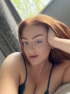 redhead432XXX Public Pic 4