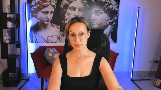Charlotte_Hudson Me.  4 снимка