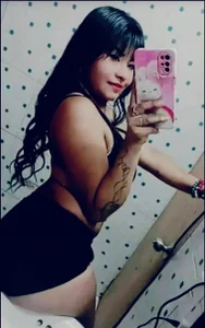 Gabriela_pink_x Public Pic 3