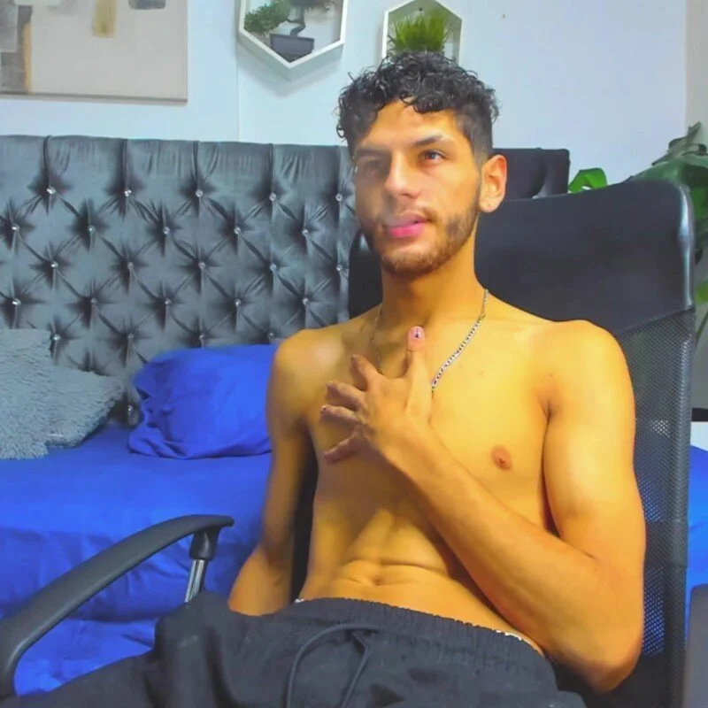 CHRIS_GREY Poză populară 173