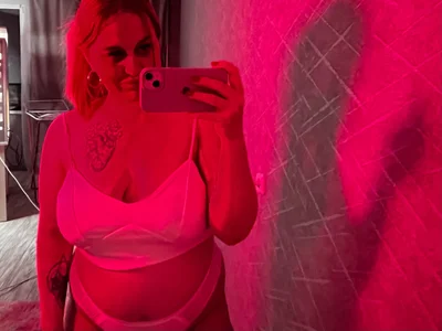 Polly_Tingle neon dream Pic 6