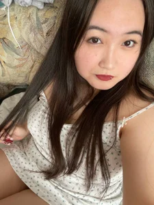 LindaFletcher Drop a 🖤 for the first one or a 👅 for the second 사진 5