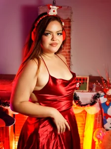 Dakota-Bruce You and me in christmas Pic