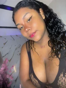 Candaceoweens Brunette sensual Foto 5