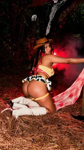 FreyaLanne Halloween🔥 Pic 5
