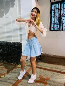 emma_x1Public图片 4