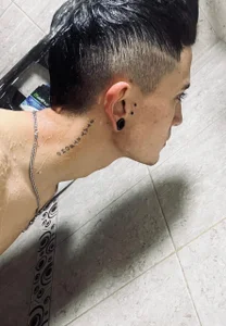 RiderVance kullanıcısının While water falls on my body 💋🔥 albümü -  3 fotoğraf