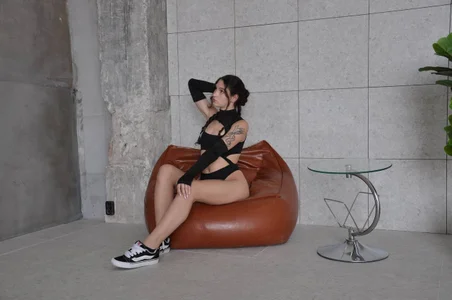 BabyFlowerr girl in black Pic 4