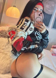 athziry_g Red girl 💖 Pic 3