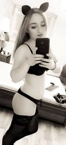 JulietteAnne2 Public 사진