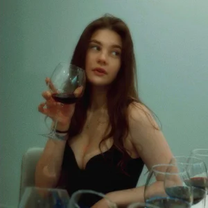 Jolievic Public Foto 2