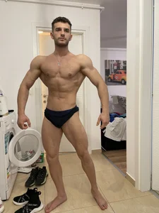 ryanflex_s 🎁 sexfoto 1