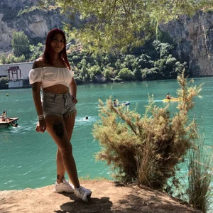 stefanyqueen69 red Pic