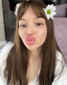 Regina_Amour Public Hình 6