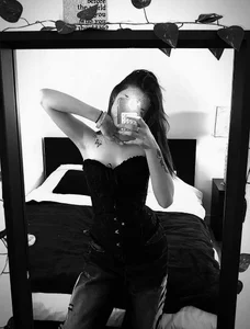 SweeetMila Public 사진