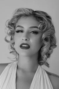 AnnaBrooks1 Young & Beautiful Pic 4