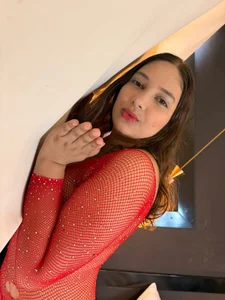 scarlett_duvall Elegance with a hint of danger Foto 4