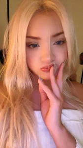 MadelynnBon Public slika