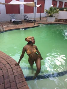 Miss_Moriah Swimming Foto 6