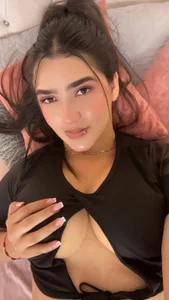 Tiffanny_Gomez Public Hình 5