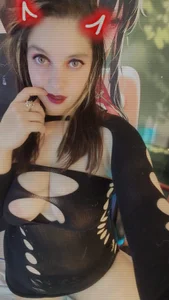 Valeria_de_leon your slave Pic