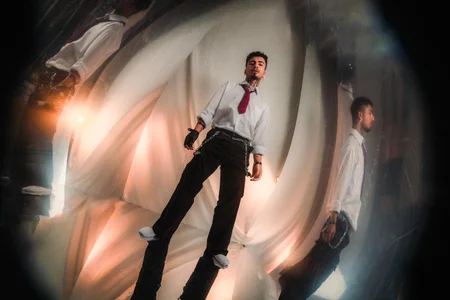 JuanCamiilo_66 Speculum Tenebris  5টি ছবি