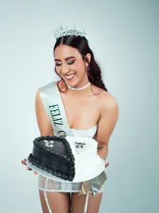 DaraBeckett my Happy birthday and happy 4 th july Pic 4