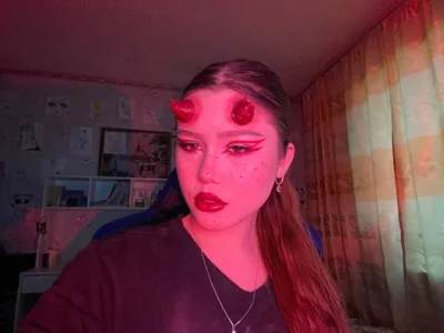 Uelialias_Hope Public Pic 4