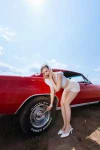 MilanaBalmain kullanıcısının Hot lips, cold drink, zero regrets albümü -  fotoğraf