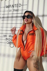 Bitch criminal de SophiePalmer  6 Imagens