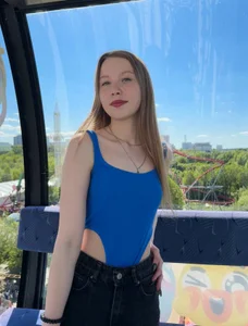 EleneShedden Public  2টি ছবি