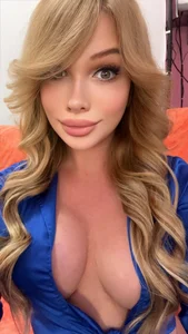 theekellypierce Public Pic 2
