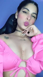 charlotte_stevenss_ girl pink slika