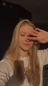 Monikacutie Public  3টি ছবি