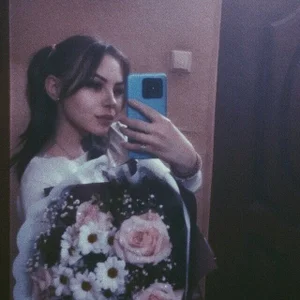 TraciBallena Just Smiles Pic