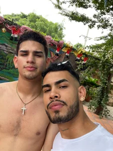 matt and jackson love each other ♡♥ de oversizedxguys  3 Imagens