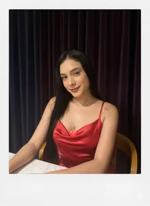 violet_77711 Smiling is always a good idea 🌼 Bilde