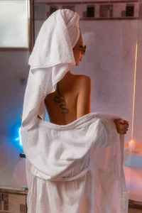 AilishBenson Coffee, Towels & hot Secrets😈🥰 Pic 7