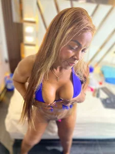 lola_hornei ebony king 🍑😈 Foto 2