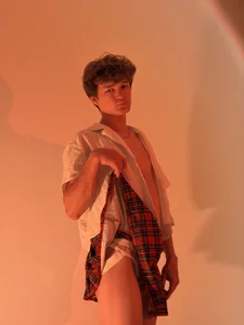 dontlikepsy Boy in a skirt Pic 3