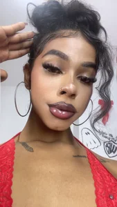 ❤️‍🔥 de bloom444  2 Imagens