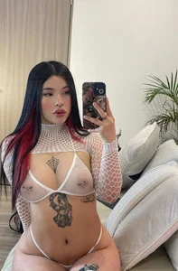 im_nika_Do you like my white outfit?🤍图片 3