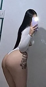 Ashly_bloom_ Public Kuva